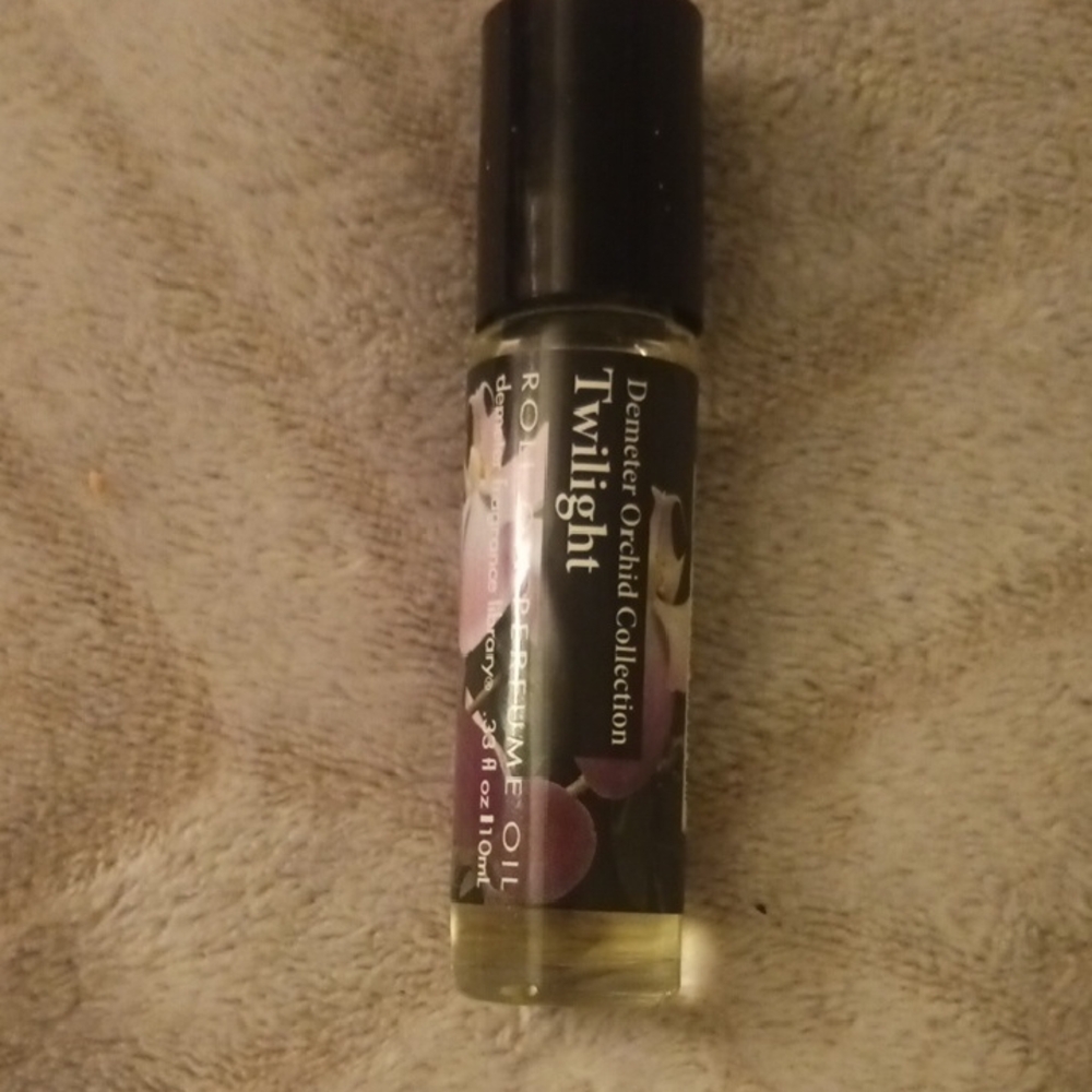 Demeter Twilight Perfume Oil - Cream and Black